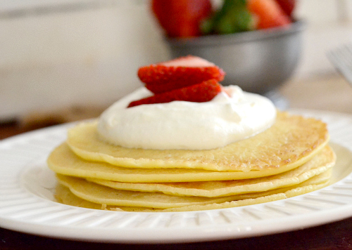 Fluffy strawberry crepes