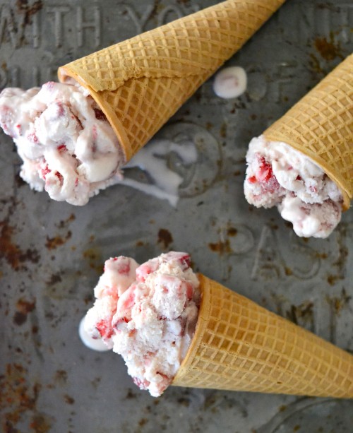 Creamy strawberry ice cream2