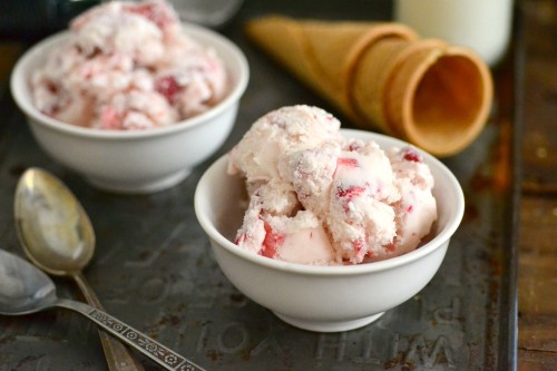 simple strawberry ice cream