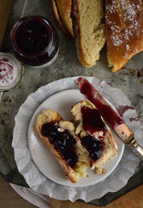 No knead bread with jam