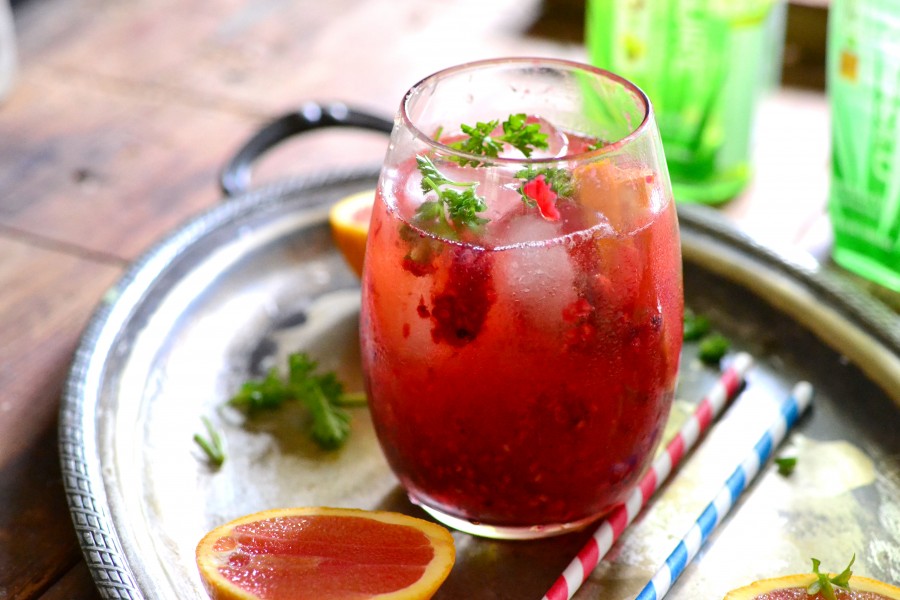 Muddled Raspberry & Orange Spritzer | The Realistic Nutritionist